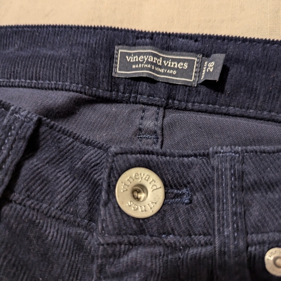 Vineyard Vines Mid-Rise Kick Flare Cords | Size 26 - Picture 6 of 9